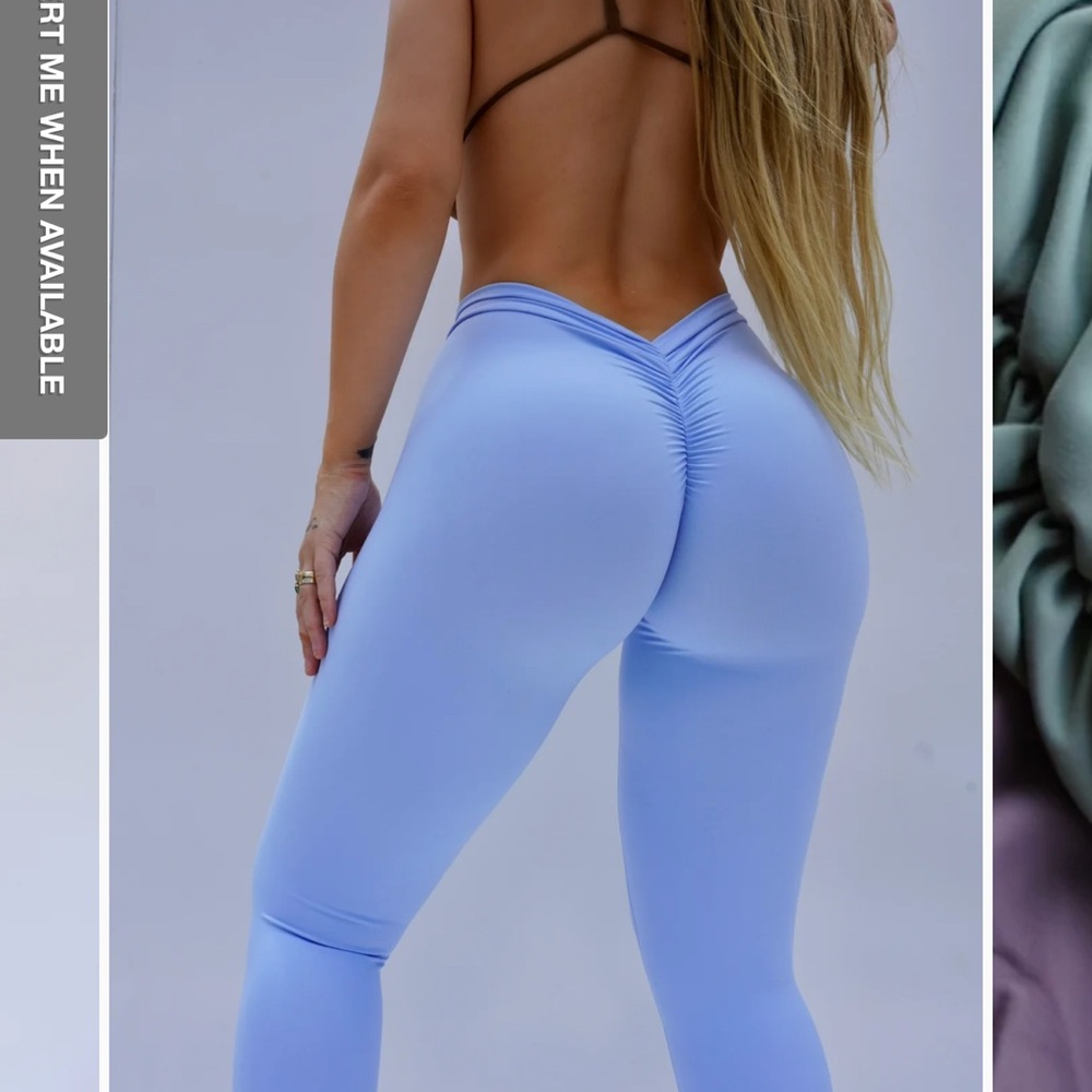 Light Blue Scrunch Leggings